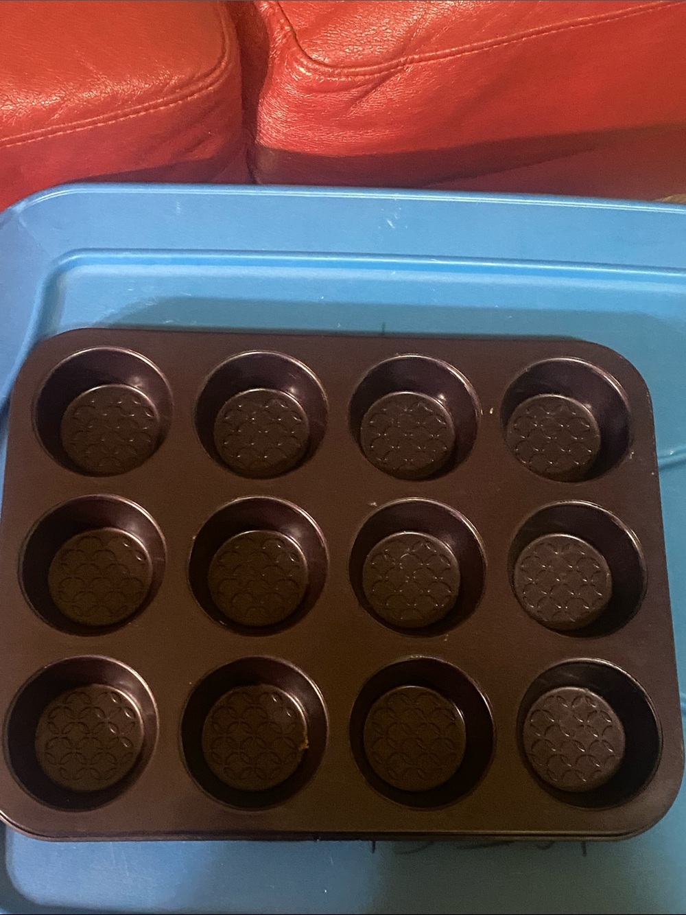 Non-Branded Black 12-Cup Muffin Tin with Textured Cups